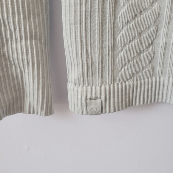 LULULEMON Rest Less Long Sleeve Pullover Gray Size 4 - Picture 5 of 9